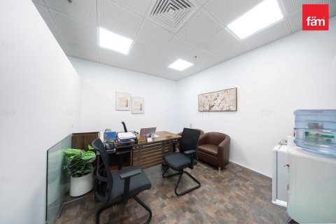 Bureau à Business Bay, Dubai, 107.2 m², № 85953 - photo 9