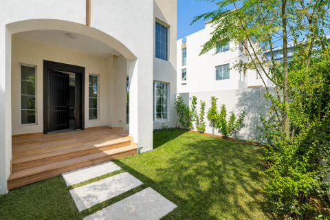 Таунхаус в Дубае, 5 спален, 190.3м², № 85959