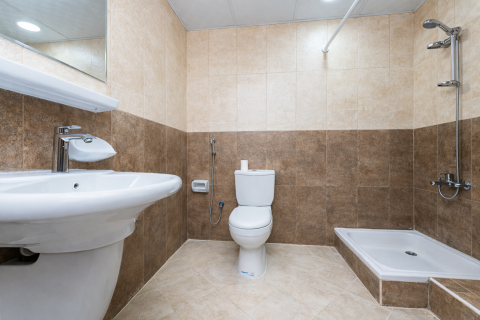 Снять в аренду таунхаус в Дубае: 5 спален, 190.3м², № 85959 - фото 15