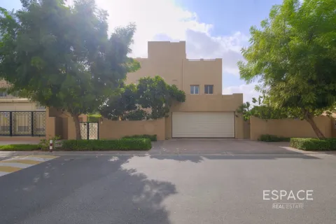 فيلا في المرابع العربية, دبي 6 غرف نوم , 557 م² رقم 61607 - صورة 9