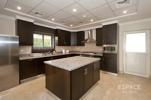 فيلا في المرابع العربية, دبي 6 غرف نوم , 557 م² رقم 61607 - صورة 4