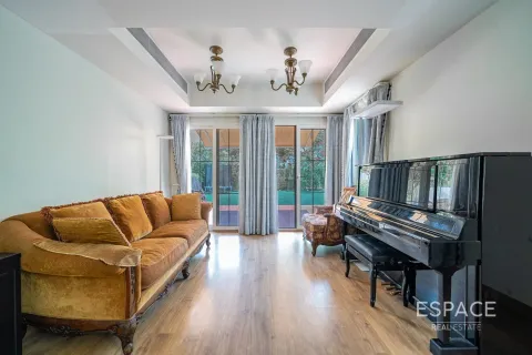 Villa in Springs 12, The Springs, Dubai 3 bedrooms, 209 sq.m. № 61610 - photo 6