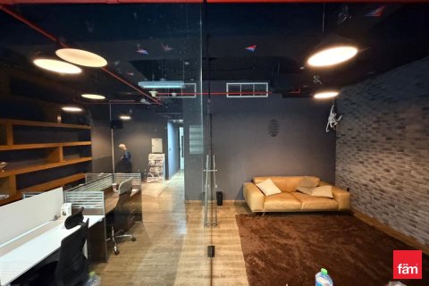 Oficina en Business Bay, Dubai, 69.7 m², № 83735 - foto 8