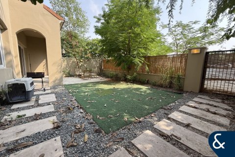 Villa in Bella Casa, Serena, Dubai 3 bedrooms, 238 sq.m. № 76235 - photo 18