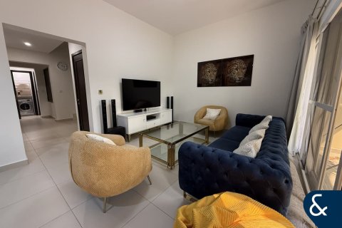 Villa in Bella Casa, Serena, Dubai 3 bedrooms, 238 sq.m. № 76235 - photo 2