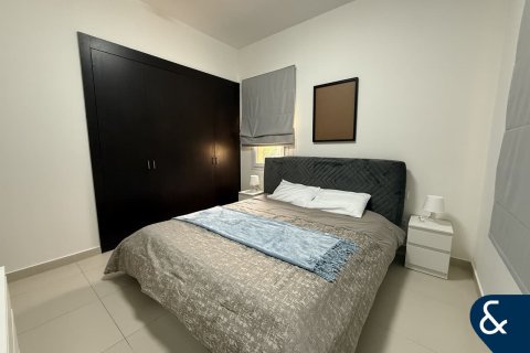 Villa in Bella Casa, Serena, Dubai 3 bedrooms, 238 sq.m. № 76235 - photo 17