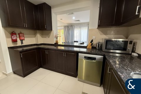 Villa in Bella Casa, Serena, Dubai 3 bedrooms, 238 sq.m. № 76235 - photo 7