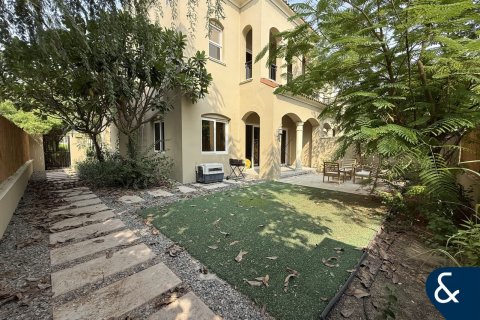 Villa in Bella Casa, Serena, Dubai 3 bedrooms, 238 sq.m. № 76235 - photo 1