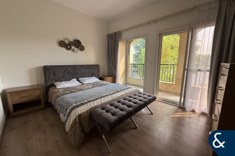 Villa in Bella Casa, Serena, Dubai 3 bedrooms, 238 sq.m. № 76235 - photo 14