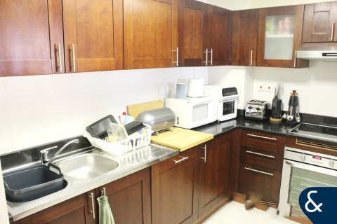 Apartment in Jumeirah Lake Towers, Dubai 1 bedroom, 91 sq.m. № 76233 - photo 8