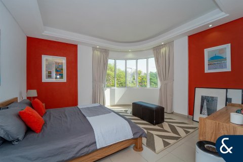 Villa in Living Legends, Dubai 4 bedrooms, 267 sq.m. № 76234 - photo 10