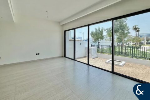 Villa en Damac Lagoons, Dubai, 4 dormitorios, 214 m², № 76238 - foto 1