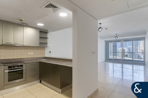 Apartment in Lake Almas West, Jumeirah Lake Towers, Dubai 1 bedroom, 115 sq.m. № 76237 - photo 1