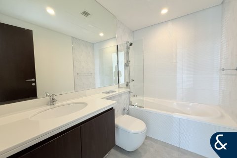 Townhouse in Arabella Townhouses, Mudon, Dubai 3 bedrooms, 211 sq.m. № 76236 - photo 7