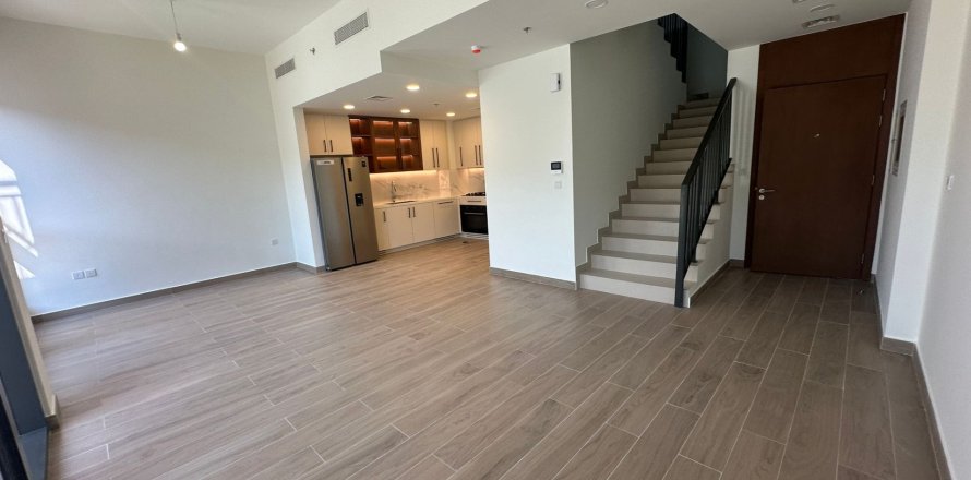 Квартира в HOLLAND GARDENS RESIDENCE в Town Square, Дубай, 3 спальни, 217м², № 97371