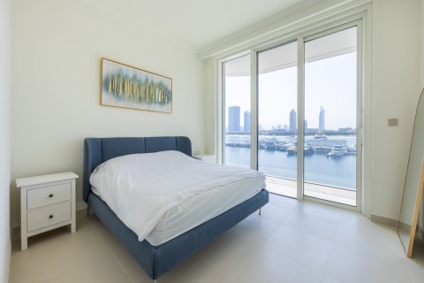Apartment in EMAAR Beachfront, Dubai Harbour, Dubai 2 bedrooms, 111 sq.m. № 97377 - photo 15