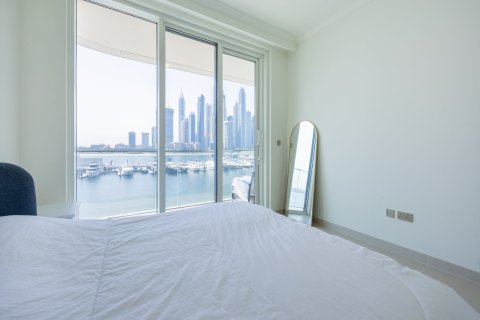 Apartment in EMAAR Beachfront, Dubai Harbour, Dubai 2 bedrooms, 111 sq.m. № 97377 - photo 17