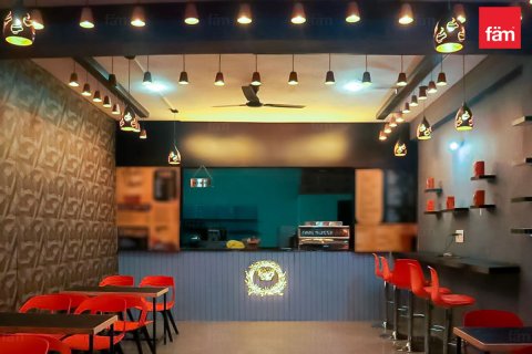 Shop in Dubai 87.2 sq.m. № 47633 - photo 1