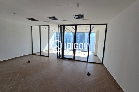 Oficina en Business Bay, Dubai, 61.87 m², № 121127 - foto 8