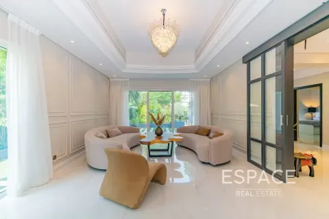 Villa en Green Community West, Green Community, Dubai, 5 dormitorios, 548 m², № 122568 - foto 4