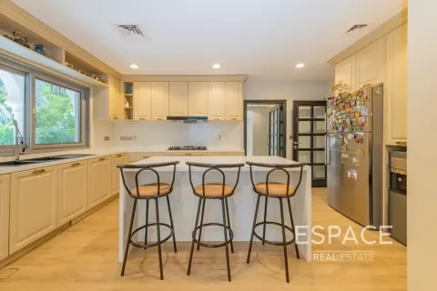 Villa en Green Community West, Green Community, Dubai, 5 dormitorios, 548 m², № 122568 - foto 7