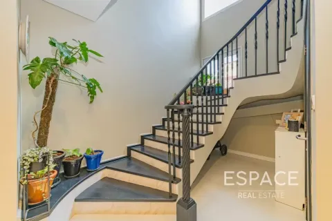 Villa en Green Community West, Green Community, Dubai, 5 dormitorios, 548 m², № 122568 - foto 11