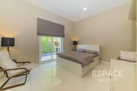 Villa en Green Community West, Green Community, Dubai, 5 dormitorios, 548 m², № 122568 - foto 14