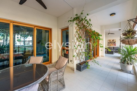 Appartement à Marina Residences, Palm Jumeirah, Dubai, 2 chambres, 190 m², № 38115 - photo 4
