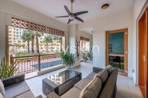 Appartement à Marina Residences, Palm Jumeirah, Dubai, 2 chambres, 190 m², № 38115 - photo 1