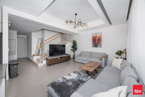 Снять в аренду виллу в Дубай Хилс Эстейт, Дубай: 5 спален, 297.4м², № 64256 - фото 5