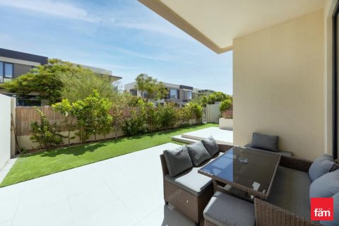 Снять в аренду виллу в Дубай Хилс Эстейт, Дубай: 5 спален, 297.4м², № 64256 - фото 10