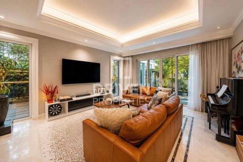 Villa en District One, Mohammed Bin Rashid City, Dubai, 4 dormitorios, 873.29 m², № 126559 - foto 3
