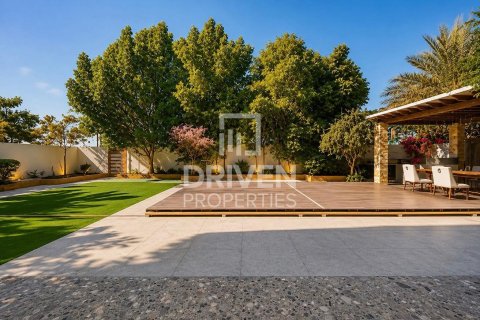 Villa en District One, Mohammed Bin Rashid City, Dubai, 4 dormitorios, 873.29 m², № 126559 - foto 2