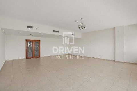 Apartment in Dubai Internet City, Dubai 4 bedrooms, 348.11 sq.m. № 126556 - photo 5