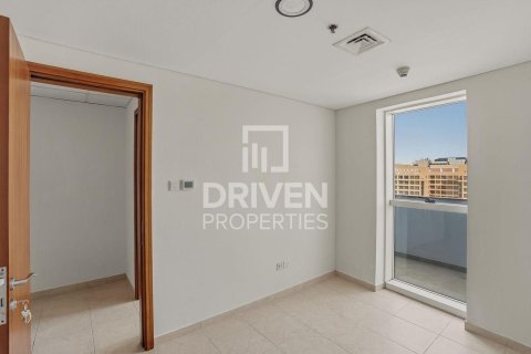 Apartment in Dubai Internet City, Dubai 4 bedrooms, 348.11 sq.m. № 126556 - photo 17