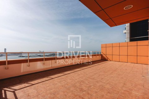 Apartment in Dubai Internet City, Dubai 4 bedrooms, 348.11 sq.m. № 126556 - photo 25