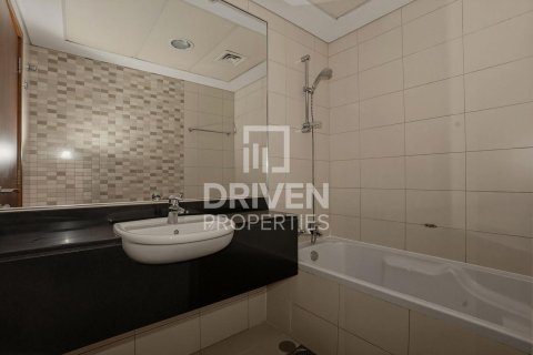 Apartment in Dubai Internet City, Dubai 4 bedrooms, 348.11 sq.m. № 126556 - photo 20
