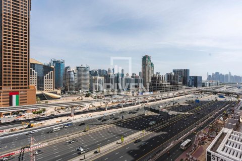 Apartment in Dubai Internet City, Dubai 3 bedrooms, 209.96 sq.m. № 126557 - photo 18