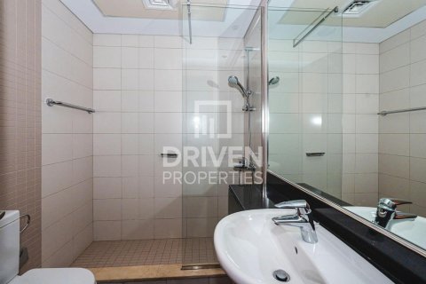 Apartamento en Dubai Internet City, Dubai, 2 dormitorios, 168.25 m², № 126555 - foto 2