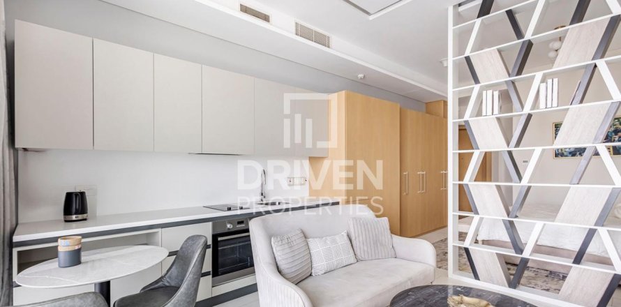 Apartment in SLS Dubai Hotel & Residences, Business Bay, Dubai studio, 62.99 sq.m. № 140181