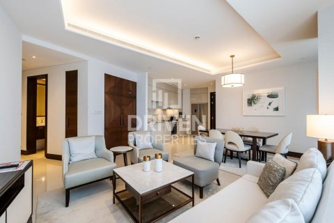 Apartamento en The Address Sky View Towers, Downtown Dubai (Downtown Burj Dubai), Dubai, 2 dormitorios, 123.47 m², № 140178