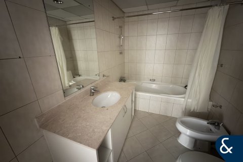 Снять в аренду квартиру в Motor City, Дубай: 3 спальни, 224м², № 98808 - фото 16