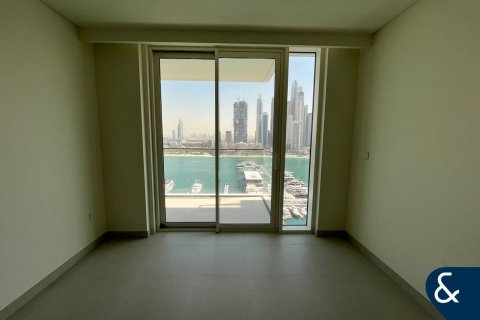 Apartment in EMAAR Beachfront, Dubai Harbour, Dubai 2 bedrooms, 116 sq.m. № 98818 - photo 12