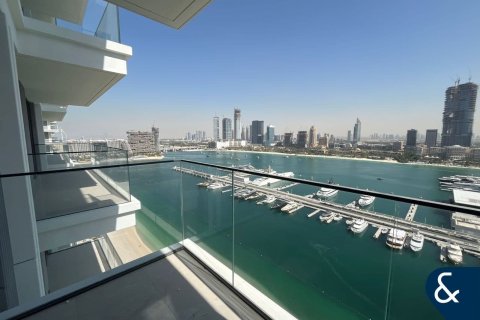 Apartment in EMAAR Beachfront, Dubai Harbour, Dubai 2 bedrooms, 116 sq.m. № 98818 - photo 2