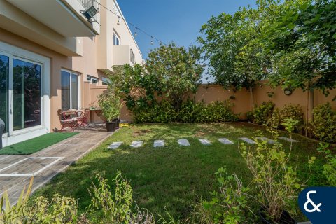 Townhouse in Victory Heights, Dubai Sports City, Dubai 4 bedrooms, 247 sq.m. № 88613 - photo 2