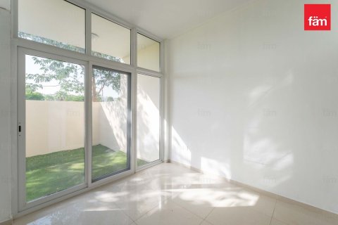 Townhouse in Dubai 4 bedrooms, 112.2 sq.m. № 43098 - photo 1