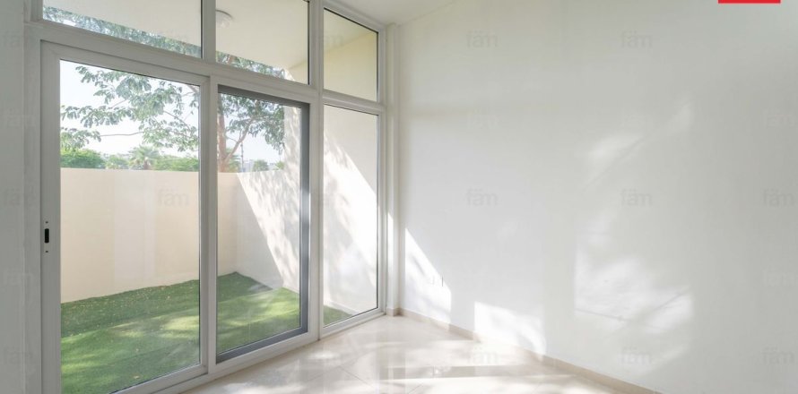 Townhouse in Dubai 4 bedrooms, 112.2 sq.m. № 43098