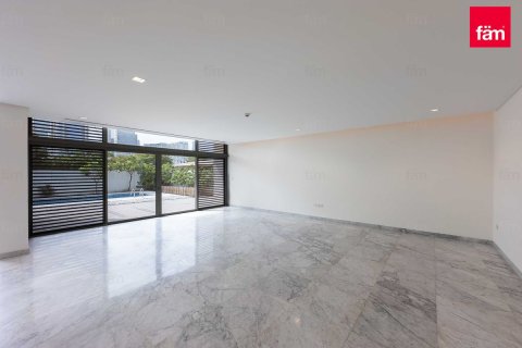 Villa à Dubai, 5 chambres, 771.6 m², № 43089 - photo 9