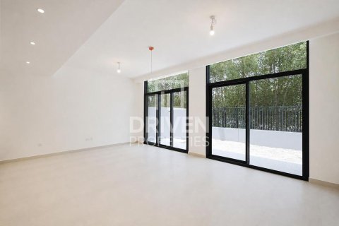 Villa in Mudon, Dubai 3 bedrooms, 168.62 sq.m. № 125272 - photo 4