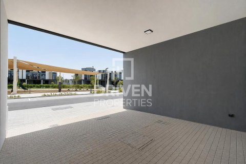 Villa in Mudon, Dubai 3 bedrooms, 168.62 sq.m. № 125272 - photo 2
